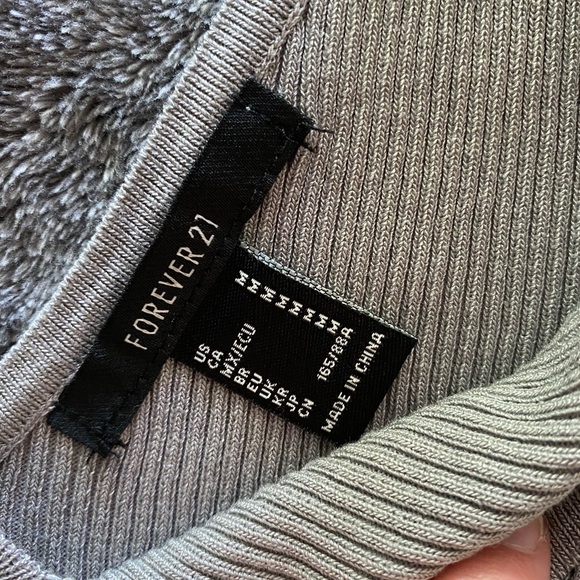 Cropped Grey Sweater - Picture 2 of 3